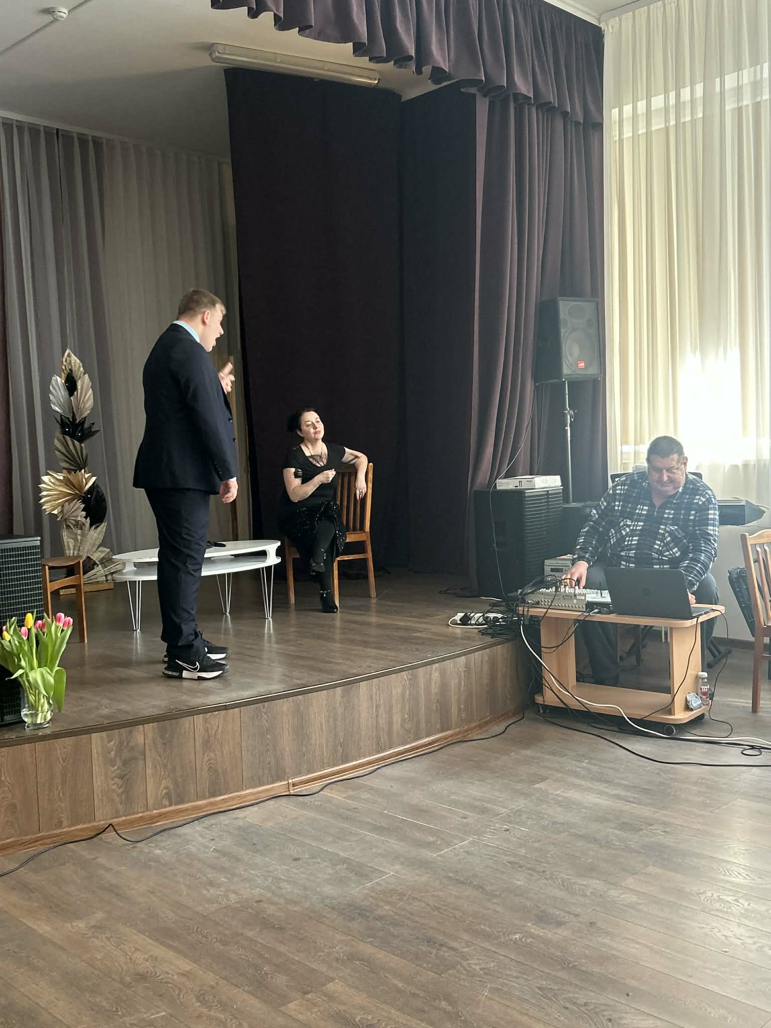 17c010f4 43ff 43ab b1c6 6bab3205f142